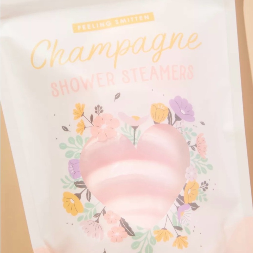 Joon x Moon Feeling Smitten Champagne Shower Steamers